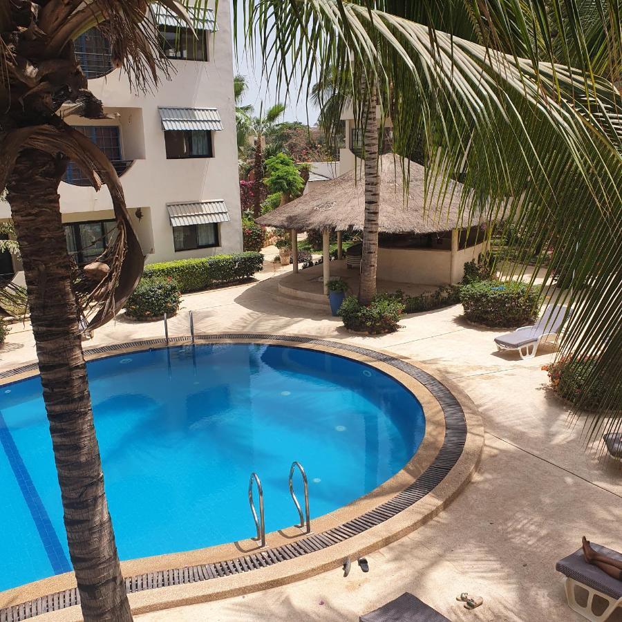Superbe Appartement Avec Piscine, Proche Centre Ville, Restaurant, Mer Saly Eksteriør bilde